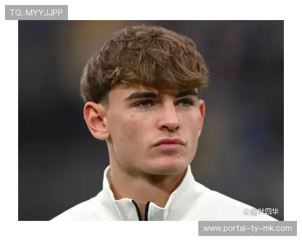 科莫前锋尼科·帕斯远射中柱，客场错失扩大比分